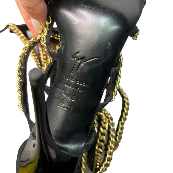 Guiseppe Zanotti Black Suede Gold Chain Gladiator Sandals Size 40 Open Toe Heels - Picture 7 of 13